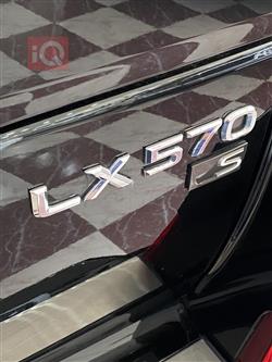 لكزس LX